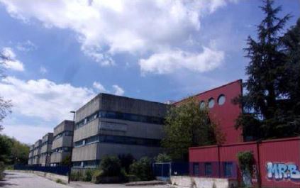 UFFICIO PUBBLICO + 2 UFFICIO PUBBLICO + 1 PARCHEGGIO COPERTO + 1 ARCHIVIO /DEPOSITO