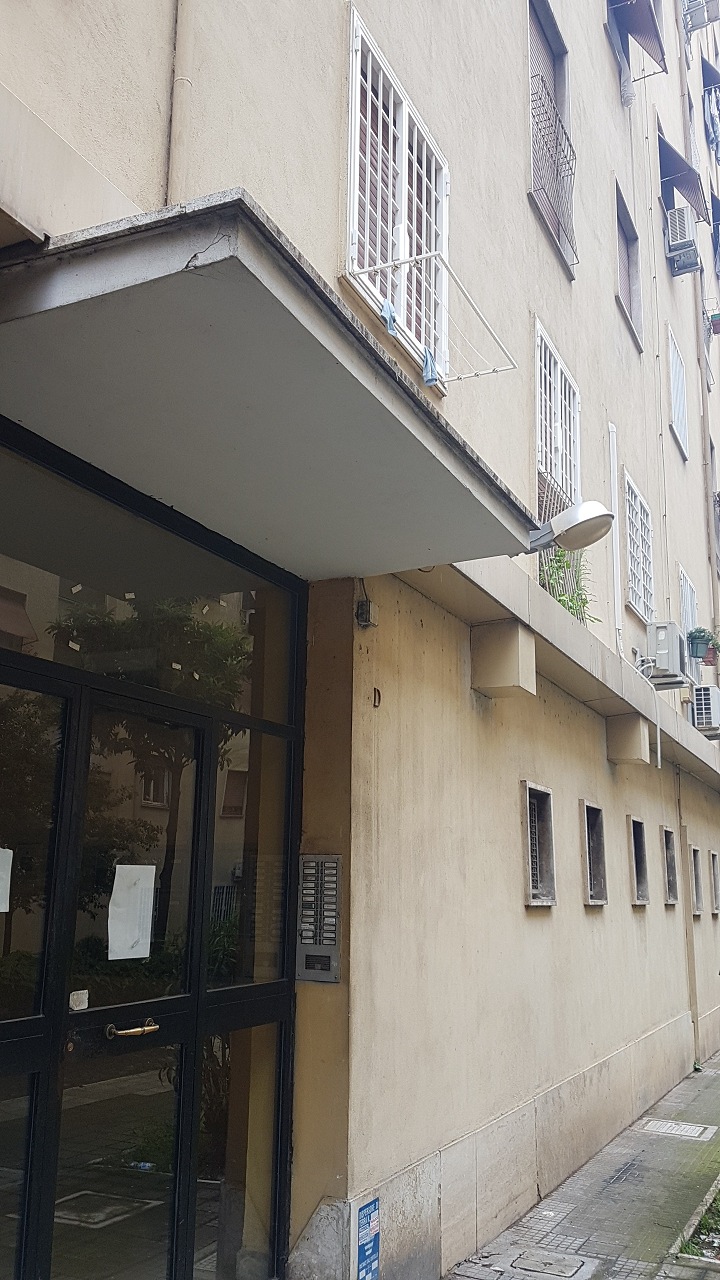 Unità Commerciale cat. C/1 foglio 956 part. 272 sub 502 rendita 3075,19