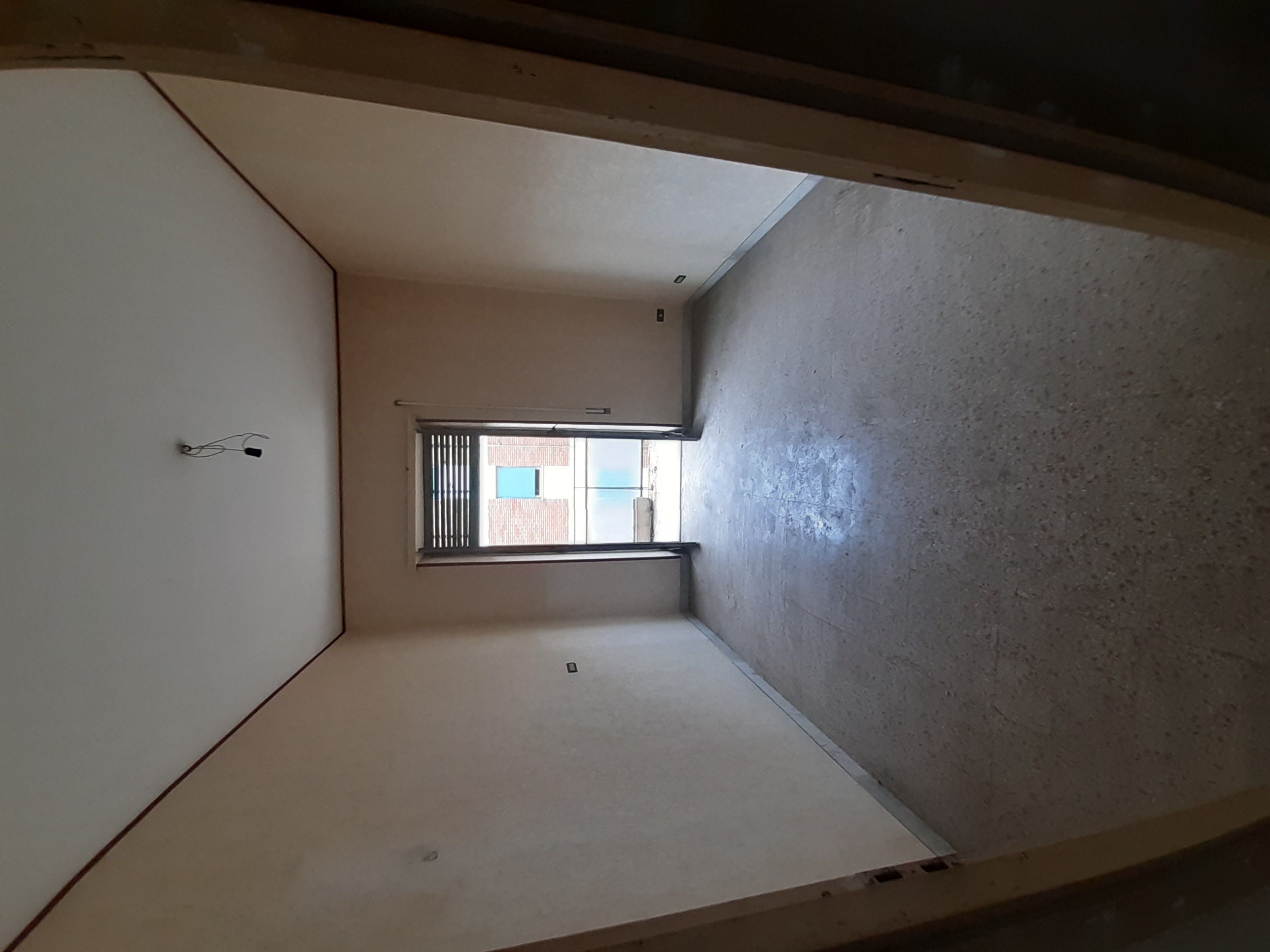 Immobile sito in Roma, CAP 00167 Viale di Valle Aurelia n°92, scala O, Piano 5-S1. Categoria A/3. N.C.E.U. Fg. 378, part. 158, sub. 10. Descrizione: APPARTAMENTO INT.10 DI 8,5 VANI CON ASCENSORE + pertinenziale BALCONI e CANTINE. Mq. 165. Stato Libero