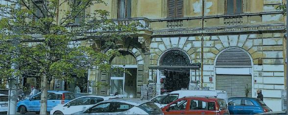 Unità Residenzialesita in Via XX Settembre 27/B, CAP - 00185. Descrizione: Appartamento al piano terra + pertinenziale Posto auto coperto piano Terra + tre cantine piano S1. Appartamento Mq 75, Cantina Mq 16,06, Cantina Mq 14,37, Cantina Mq 13,55, Posto Auto Coperto. Mq 22. Libero. Piena Proprietà. N.C.E.U.: Unità Residenziale cat. A/2 foglio 473 part. 185 sub 26, Unità Secondaria cat. C/2 foglio 473 part. 185 sub 28, Unità Secondaria cat. C/2 foglio 473 part. 185 sub 29, Unità Secondaria cat. C/2 foglio 473 part. 185 sub 31. Unità Secondaria cat. C/6 foglio 473 part. 185 sub 505