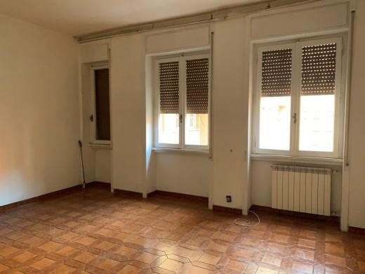 appartamento int.6 di 6 vani con ascensore + balcone. Mq 127. Identificativi catastali [N.C.E.U.] cat. A/2, fg.564, part. 60, sub. 82
