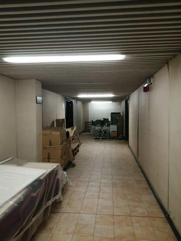 Castelnuovo di Porto (RM), Traversa del grillo snc, Deposito/Magazzino. Mq catastali escluse aree scoperte 122.411. Occupato parzialmente. Intera proprietà. Identificativi catastali F. 34 MAPP. 283 SUB 502. Classe Energetica D KWh/m2 122.92.
