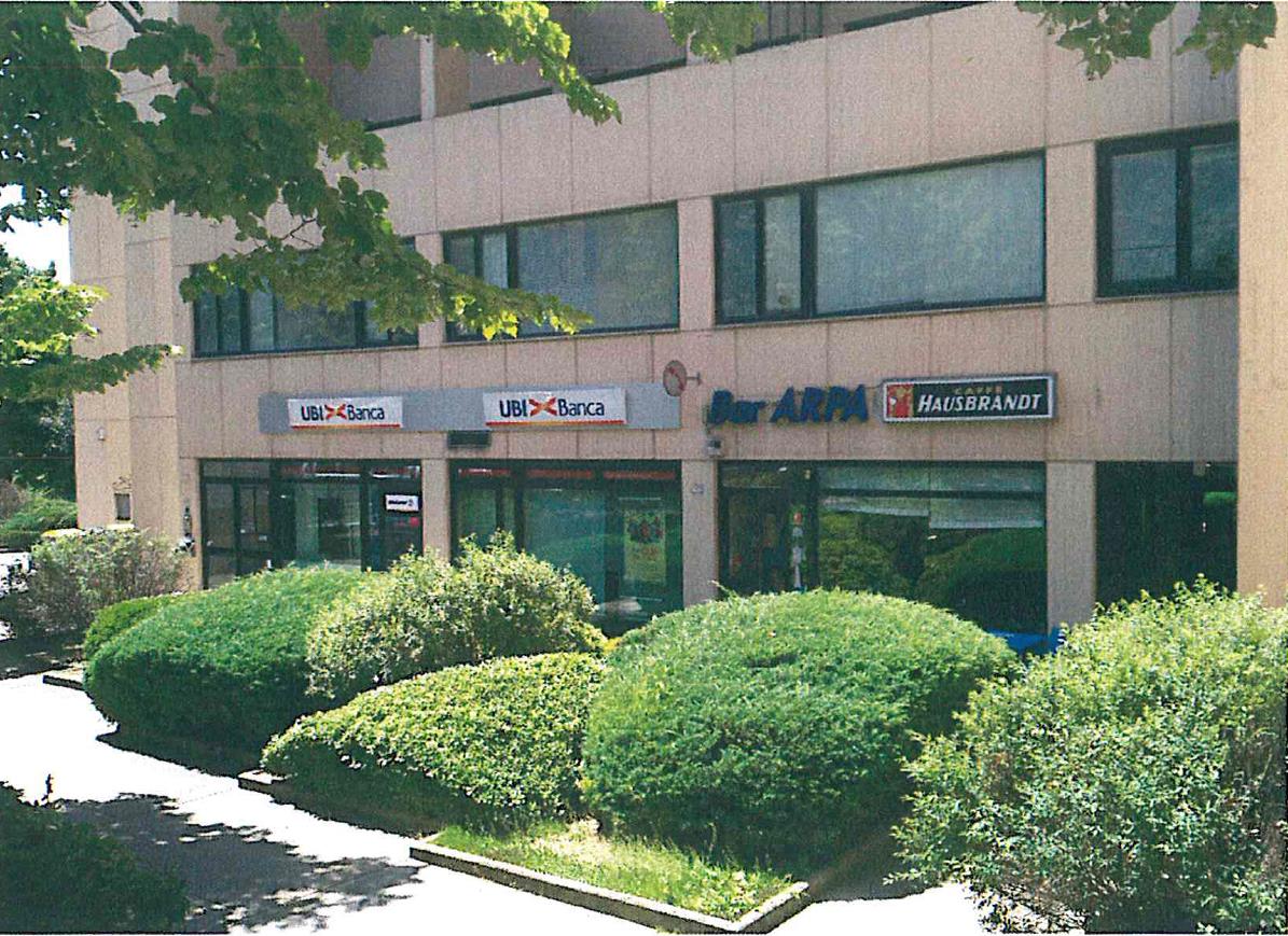 Unità immobiliare composta da locali posti al piano terra + locali accessori per usi diversi posti al piano sottostante. Identificativi Catastali [N.C.E.U.] Unità Principale cat. D/5 foglio 233 part. 288 sub 228. Sup. mq 340 + mq 340.