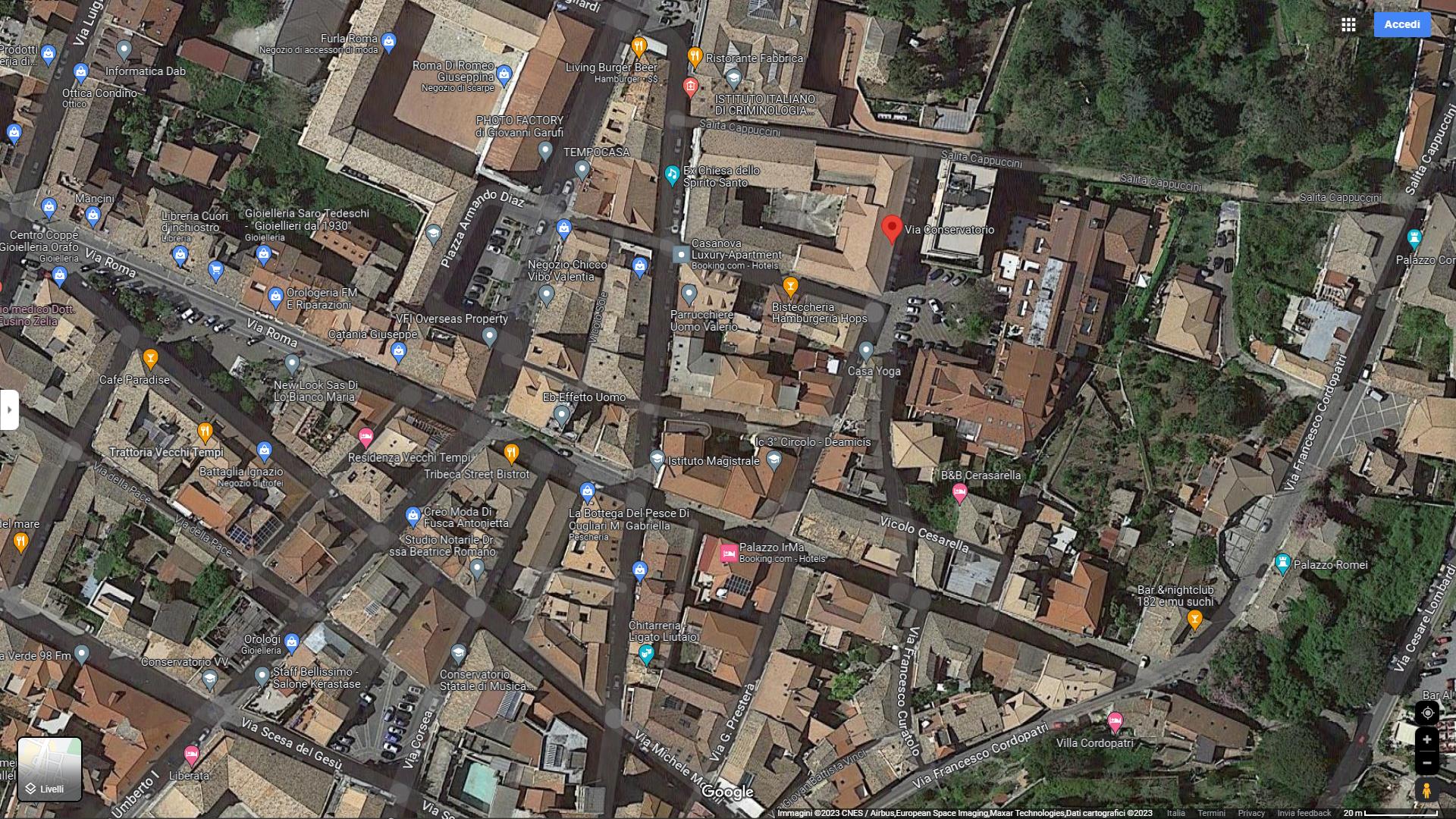 Unità immobiliare destinata ad ufficio pubblico composta da atrio, ingresso esclusivo, guardiola, locale archivi, locale centrale termica ed elettrica, un servizio, vano scala e ascensore di proprietà esclusiva. Identificativi Catastali [N.C.E.U.] Unità Principale cat. B/4 foglio 33 part. 1025 sub 47. Sup. mq lordi 1159.