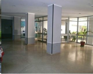 Appartamento al piano settimo composto da ingresso, disimpegno, soggiorno, cucina, due camere, due bagni, un ripostiglio e due balconi. Identificativi Catastali [N.C.E.U.] Unità Residenziale cat. A/2 foglio 140 part. 88 sub 29. Sup. mq catastali 121