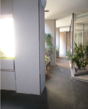 Appartamento al piano sesto composto da due camere, cucina, un bagno, ingresso, disimpegno, e due balconi. Identificativi Catastali [N.C.E.U.] Unità Residenziale cat. A/2 foglio 140 part. 88 sub 45. Sup. mq catastali 80