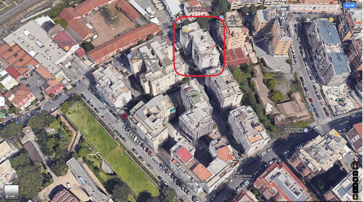 Abitazione di tipo economico posta al piano quinto. L'unità immobiliare è composta da ingresso/disimpegno, cucina, due camere, bagno. I locali principali affacciano sulla corte comune del complesso, mentre il bagno ed il disimpegno affacciano sulla chiostrina interna della palazzina. Identificativi Catastali [N.C.E.U.] Unità Residenziale cat. A/3 foglio 931 part. 177 sub 39. Sup. mq catastali 70