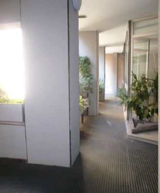 Unità immobiliare al piano primo composta da due camere, cucina, un bagno, ingresso, disimpegno, un ripostiglio ed un balcone. Identificativi Catastali [N.C.E.U.] Unità Residenziale cat. A/2 foglio 140 part. 88 sub 35 . Sup. mq catastali 79