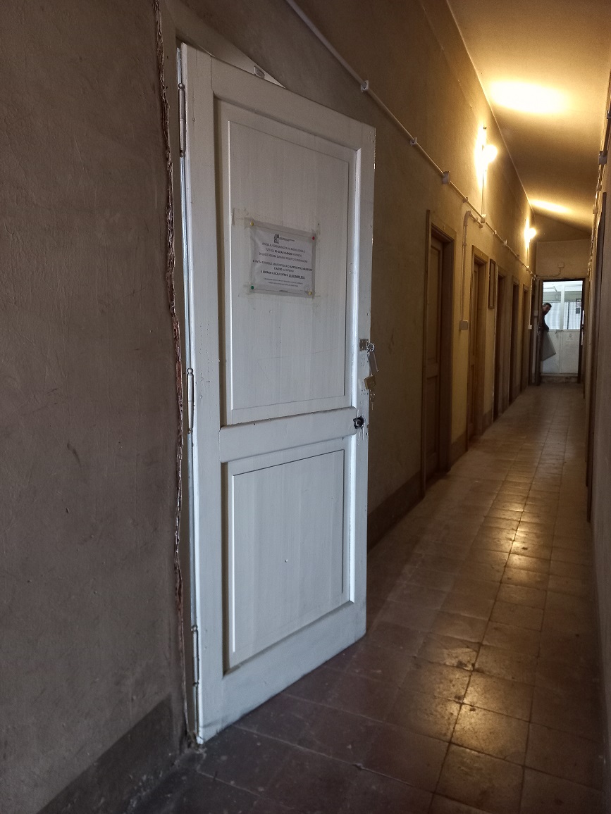 LOCALE DEPOSITO/MAGAZZINO. Dati catastali [N.C.E.U.]: cat. C2, fg. 403, part. 16, sub. 540. Sup. catastale mq 12. Piena proprietà lotto libero.