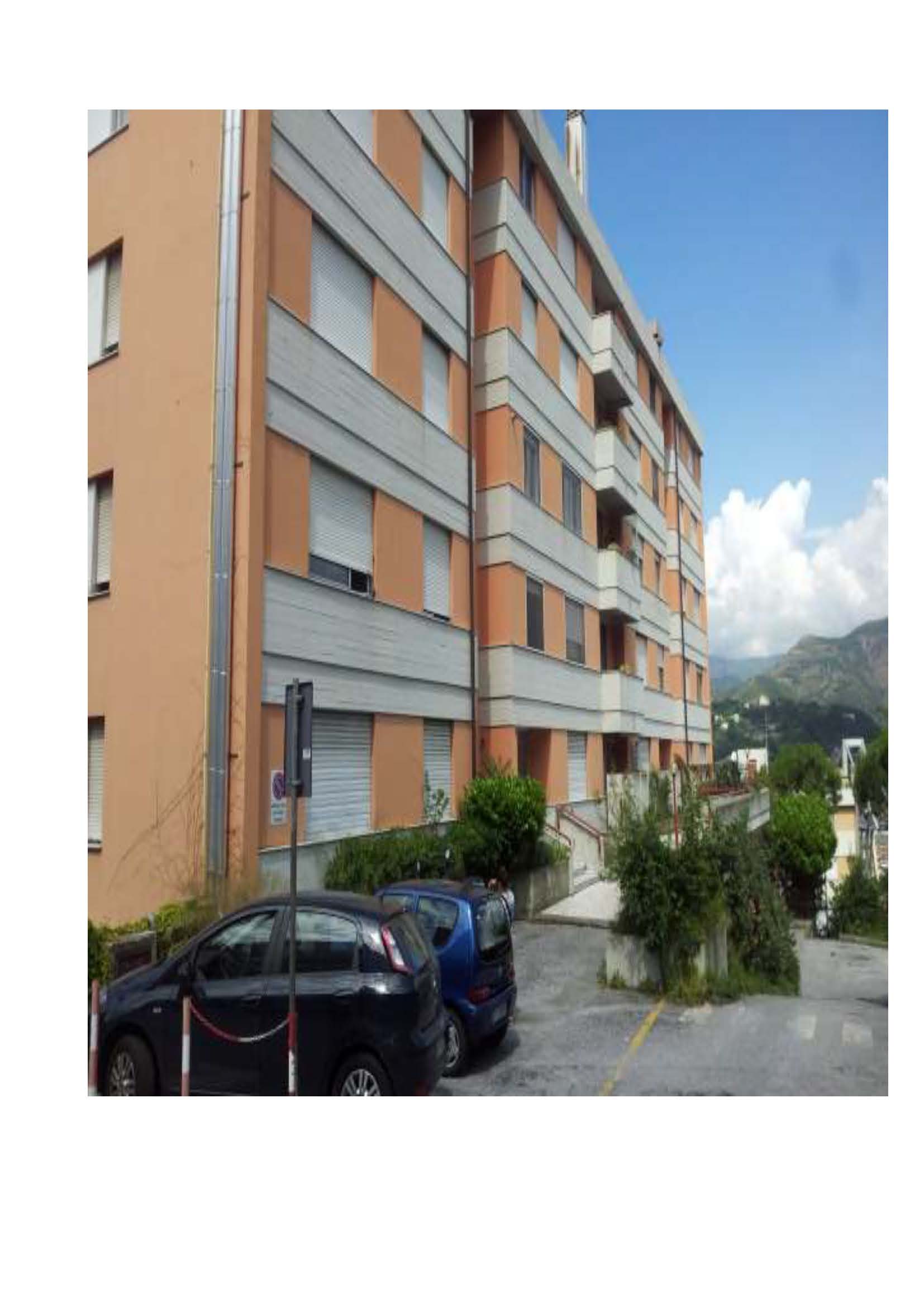 cantine / soffitte commerciale. Mq 30. Identificativi catastali F.38 Mapp. 1410 Sub 43. Libero. Piena Proprieta'