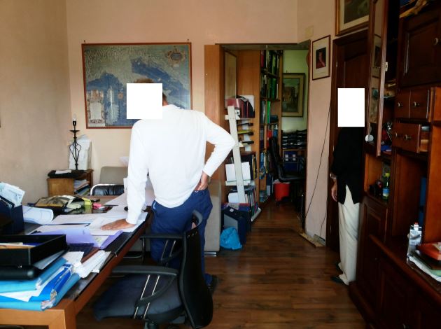 appartamento 2 locali + a.c.+servizi semplici + 1 cantina soffitta pertinenziale. Mq 50. Identificativi catastali F.815 Mapp. 77 Sub 510. Occupato Con Contratto Di Locazione Scaduto. Piena Proprieta'