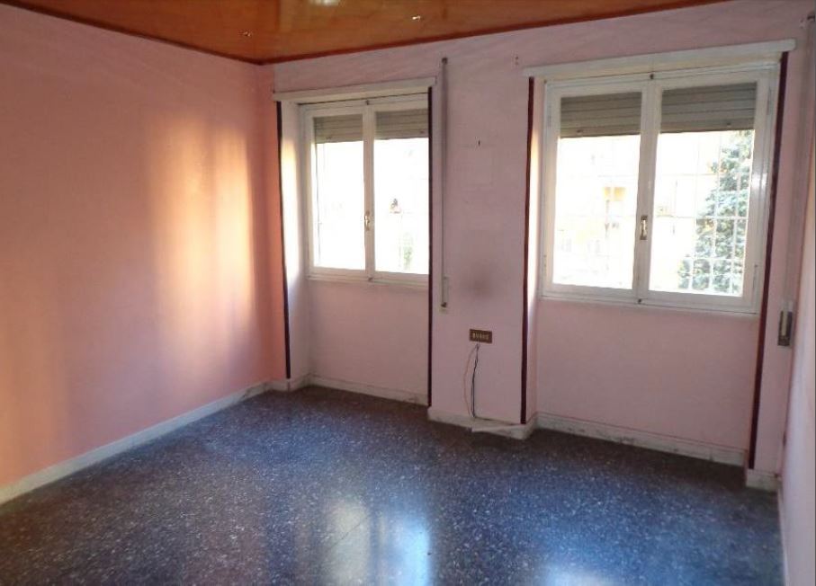 appartamento 2 locali + servizi semplici. Mq 55. Identificativi catastali F.956 Mapp.273 Sub 55. Occupazione Abusiva. Piena Proprieta'