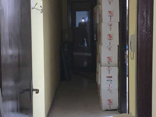 Abitazione in Ciampino (Roma) Via Mura Dei Francesi 195 (scala Pal. 12, piano terra, interno 3). Composto da: ingresso, corridoio, soggiorno, 2 camere, cucina e bagno + area scoperta posto auto scoperto cantina. Identificativi [N.C.E.U.] Categoria Catastale A2 foglio 8 part. 514 sub. 3 (compresa area scoperta ad uso esclusivo), con cantina ad uso esclusivo al foglio 8 part. 514 sub. 16 e posto auto scoperto ad uso esclusivo al foglio 8 part. 1383 sub. 4. Mq 109. Libero. Piena proprietà