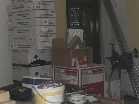 Abitazione in Ciampino (Roma) Via Mura Dei Francesi 195 (scala Pal. 12, piano terra, interno 3). Composto da: ingresso, corridoio, soggiorno, 2 camere, cucina e bagno + area scoperta posto auto scoperto cantina. Identificativi [N.C.E.U.] Categoria Catastale A2 foglio 8 part. 514 sub. 3 (compresa area scoperta ad uso esclusivo), con cantina ad uso esclusivo al foglio 8 part. 514 sub. 16 e posto auto scoperto ad uso esclusivo al foglio 8 part. 1383 sub. 4. Mq 109. Libero. Piena proprietà