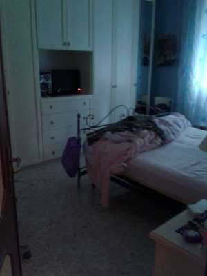 Abitazione in Civitavecchia (Roma) Via Antonio Da Sangallo 19 (scala D, piano terra, interno 1). Composto da: ingresso, disimpegno, 3 camere, cucina, bagno e ripostiglio + cantina posto auto scoperto deposito comune. Identificativi [N.C.E.U.] Categoria Catastale A2 foglio 19 part. 289 sub. 130, con cantina ad uso esclusivo al foglio 19 part. 289 sub. 116, posto auto scoperto ad uso esclusivo al foglio 19 part. 289 sub. 180 e deposito ad uso comune (millesimi di proprietà 66,67) al foglio 19 part. 289 sub. 195.. Mq 92. Libero. Piena proprietà