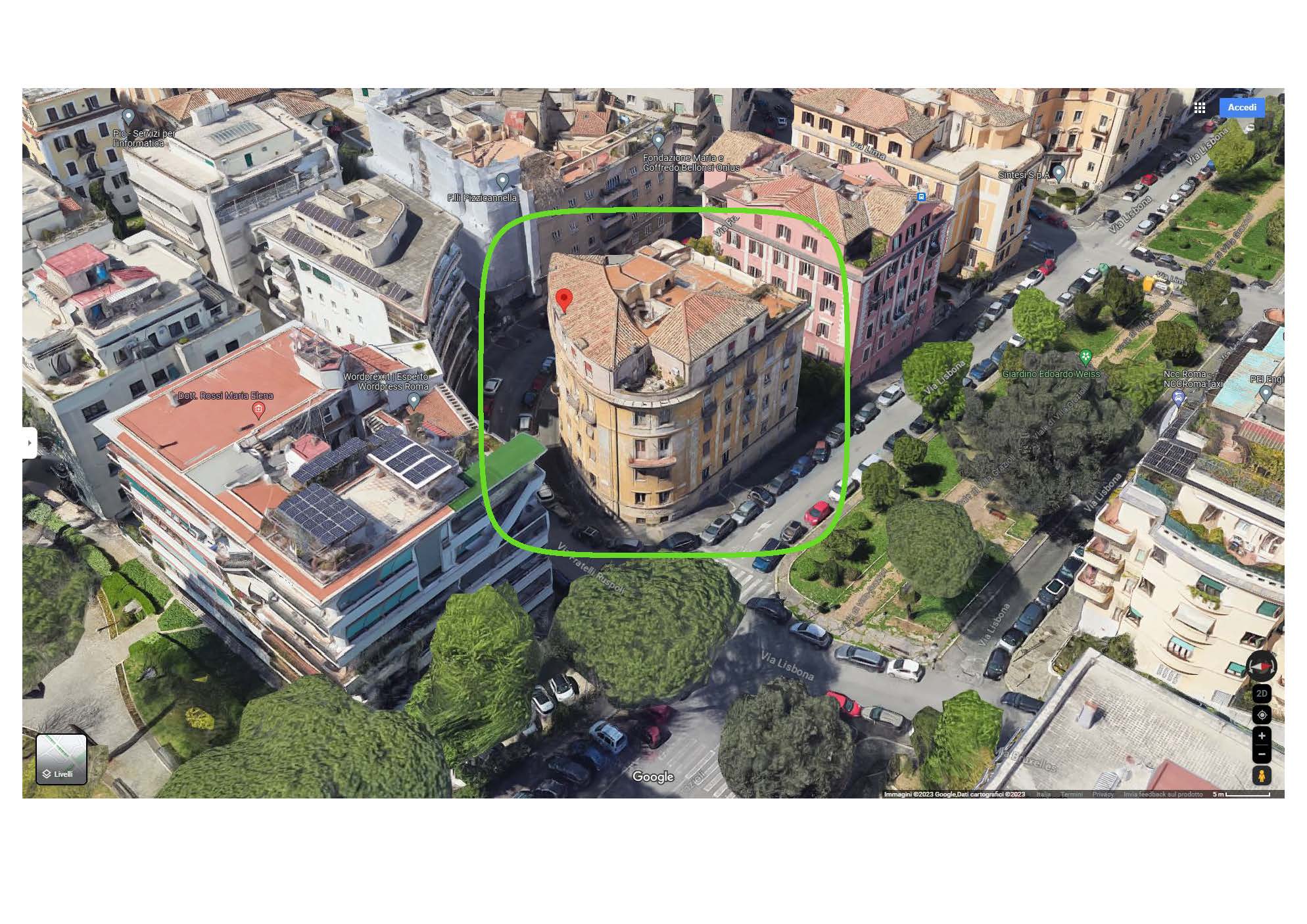 Appartamento al piano secondo derivato dall'unione di due appartamenti originariamente distinti. Dalla consultazione della planimetria catastale depositata agli atti, lo stesso risulta svilupparsi su un unico piano ed è composto da: ingresso, corridoio, tre bagni, cucina, e sette stanze. Identificativi Catastali [N.C.E.U.] Unità Residenziale cat. A/2 foglio 544 part 218 sub 505. Sup. mq (arr) catastali 219. Piena Proprietà. Libero.