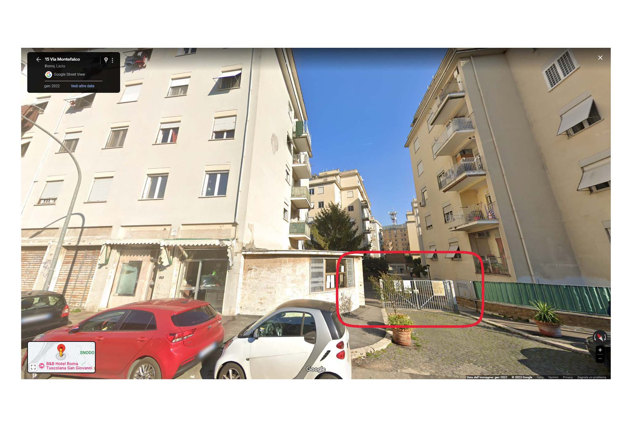 Ufficio al piano terra dell'edificio 5 composto da ingresso, cucina, disimpegno, due camere, bagno oltre una ampia corte esclusiva pavimentata. Tutti gli affacci sono interni alla corte esclusiva. Identificativi Catastali [N.C.E.U.] Unità Principale cat. A/10 foglio 931 part 235 sub 30 graffata part 483. Sup. mq (arr) catastali 74. Piena Proprietà. Libero.