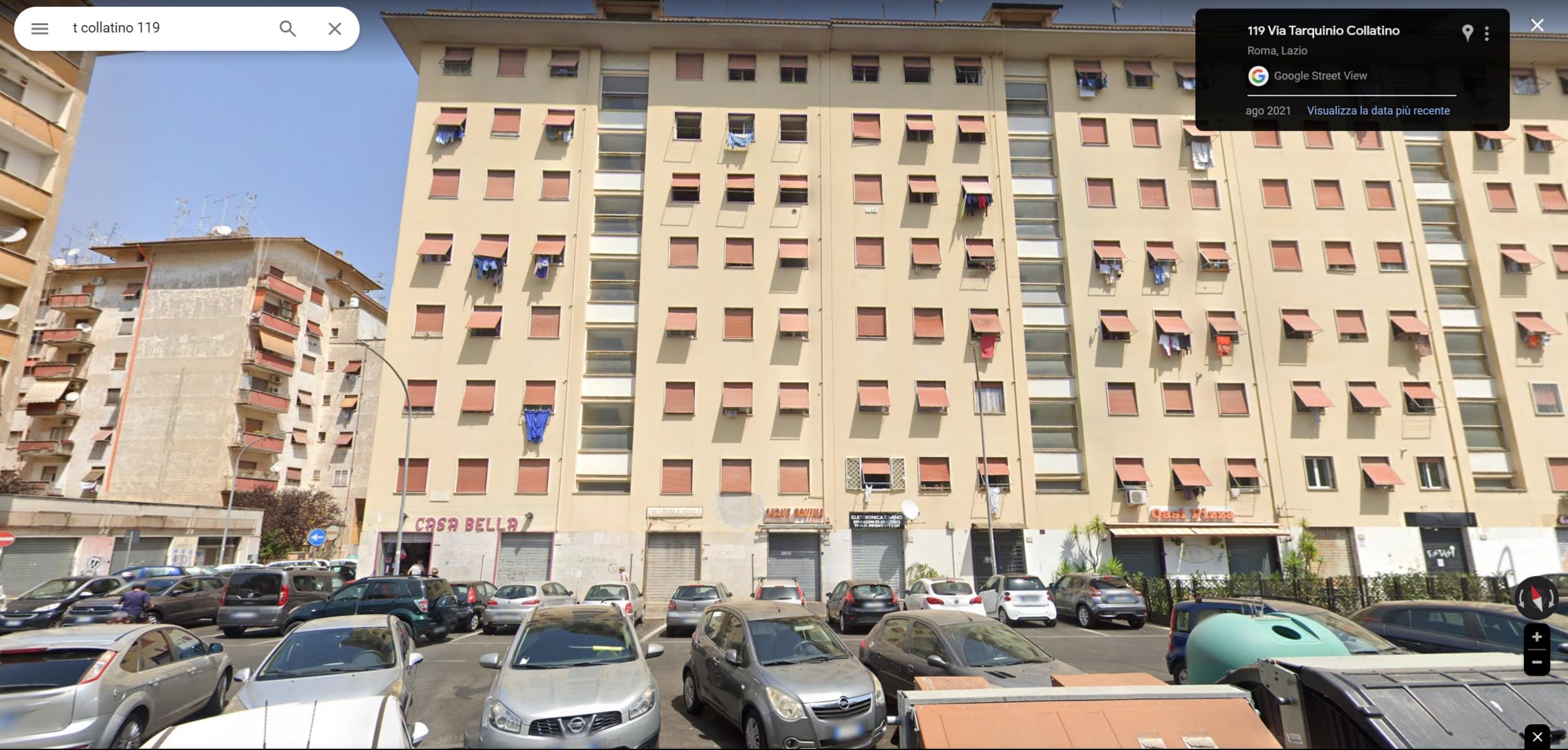 Negozio composto da un locale principale con ingresso-vetrina su strada, un locale accessorio e bagno.Identificativi Catastali [N.C.E.U.] Unità Commerciale cat. C/1 foglio 956 part. 272 sub 3. Sup. mq 49. Lotto Libero, Piena Proprietà.