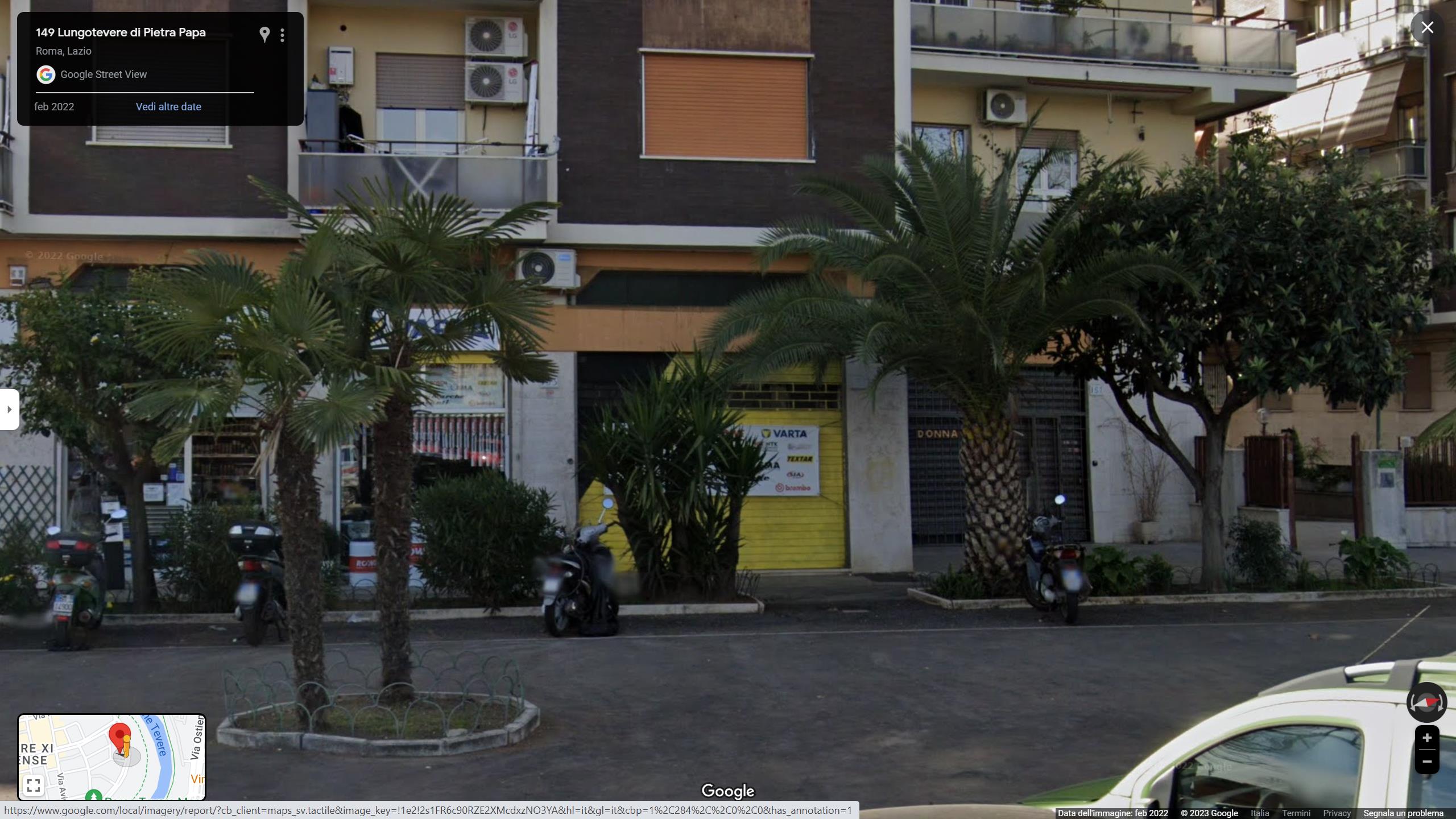 Unità immobiliare posta al piano Terra con collegamento al piano seminterrato ad un ambiente con bagno. Identificativi Catastali [N.C.E.U.] Unità Commerciale cat. C/1 foglio 797 part. 74 sub 5. Sup. mq catastali 71. Lotto Libero, Piena Proprietà.