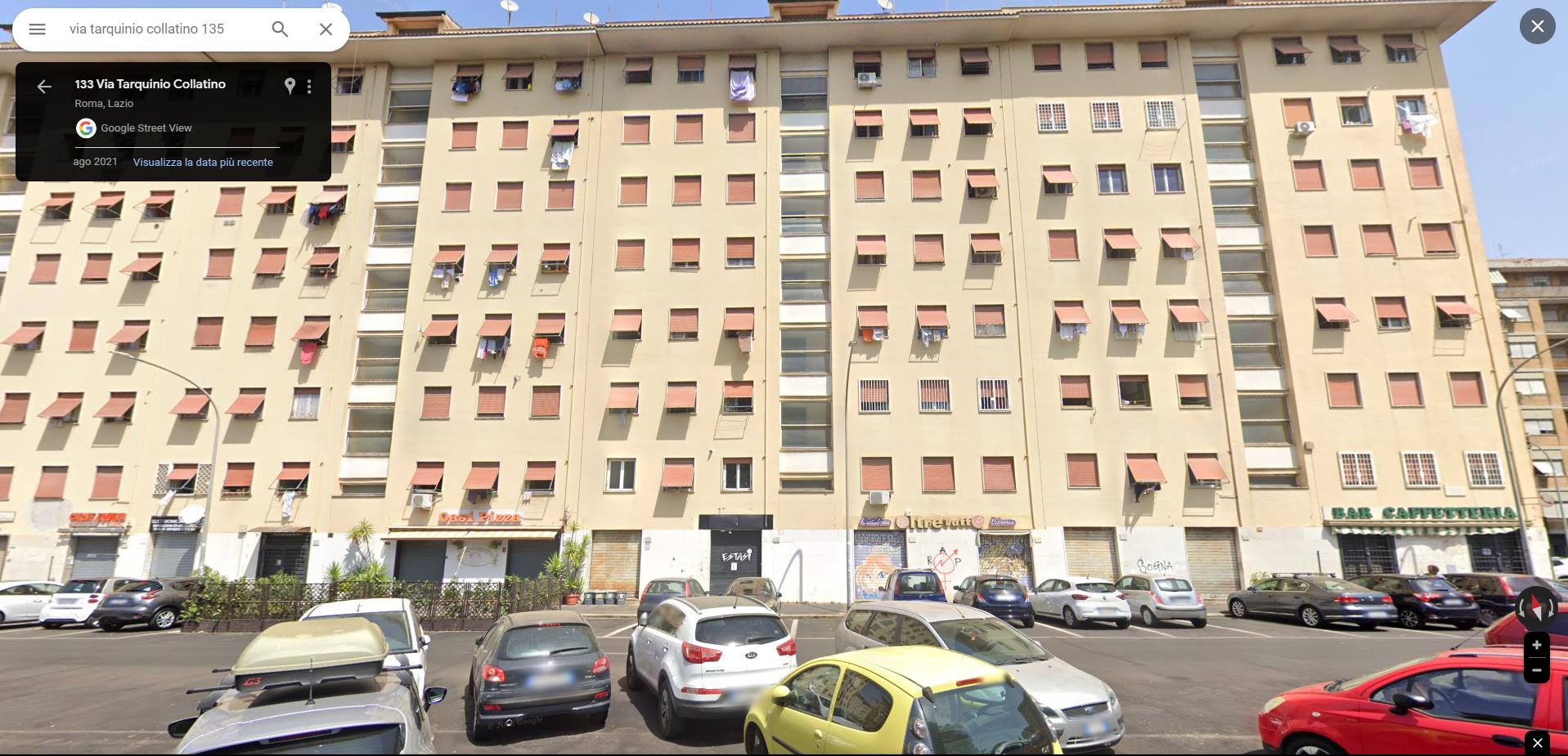 Negozio composto da un ampio locale con due ingressi-vetrina su strada, tre locali accessori e bagno. Identificativi Catastali [N.C.E.U.] Unità Commerciale cat. C/1 foglio 956 part. 272 sub 502. Sup. mq catastali 80. Lotto Libero, Piena Proprietà.