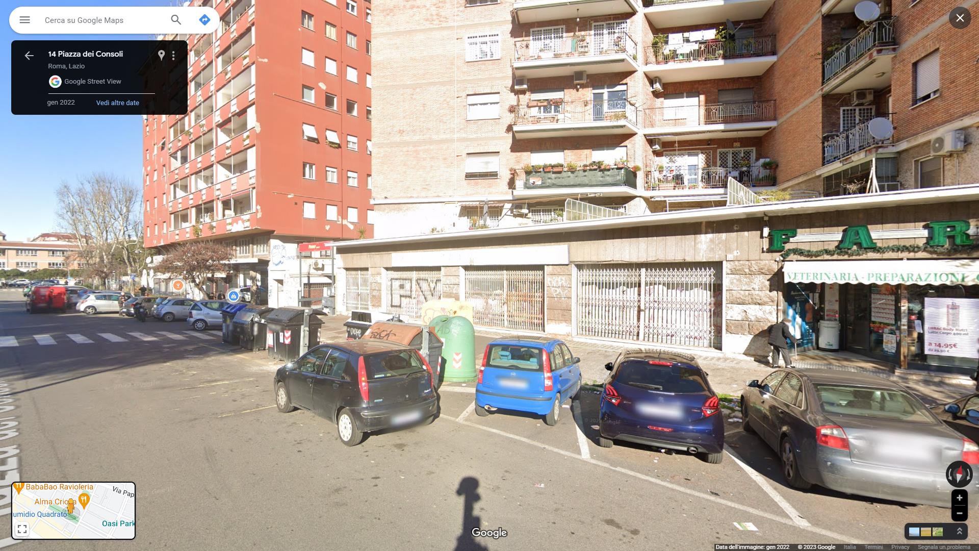 Negozio costituito da locale principale al piano terra con due bagni, quattro vetrine su strada e locale sotto-negozio al piano S1. Identificativi Catastali [N.C.E.U.] Unità Commerciale cat. C/1 foglio 955 part. 359 sub 502. Sup. mq catastali 571. Lotto Libero, Piena Proprietà.