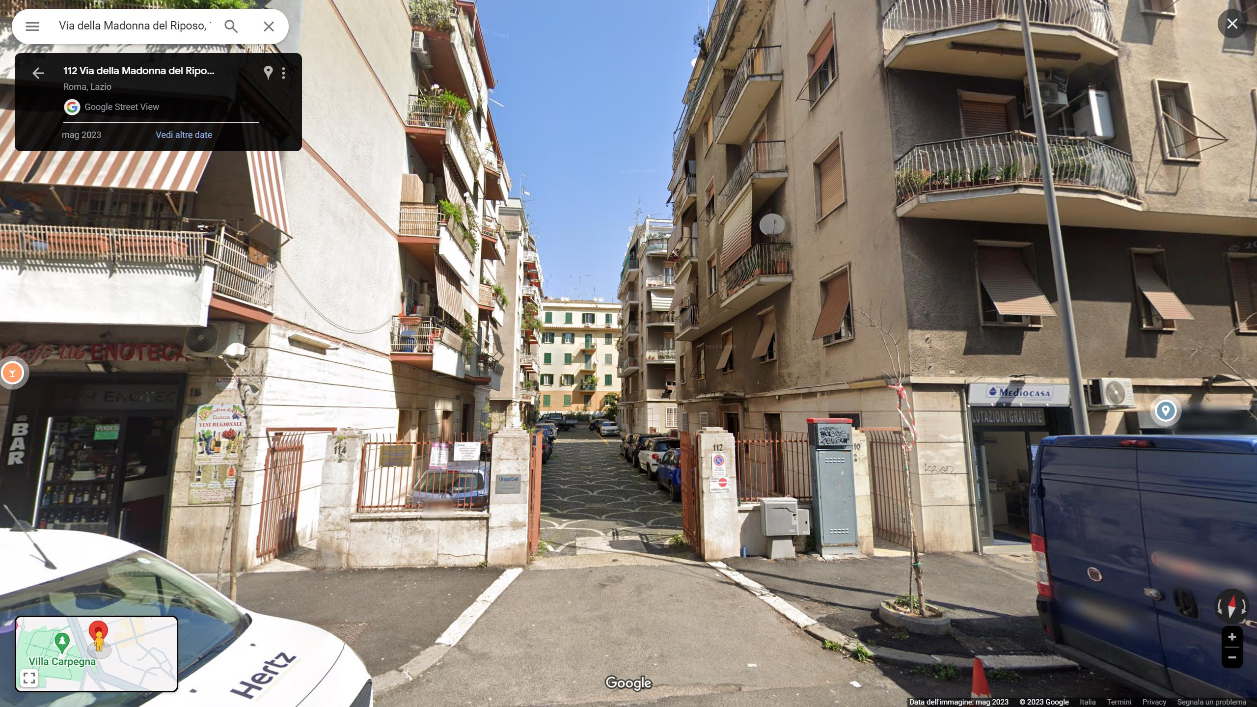 Locale commerciale al piano S1 costituito da un ambiente principale con bagno, ripostiglio e locali deposito + Posto auto scoperto n. 30 piano S1. Identificativi Catastali [N.C.E.U.] Unità Commerciale cat. C/1 foglio 423 part. 112 sub 502 Unità Secondaria cat. C/6 foglio 423 part. 112 sub 518. Sup. mq catastali 114 mq catastali 12. Lotto Libero, Piena Proprietà.