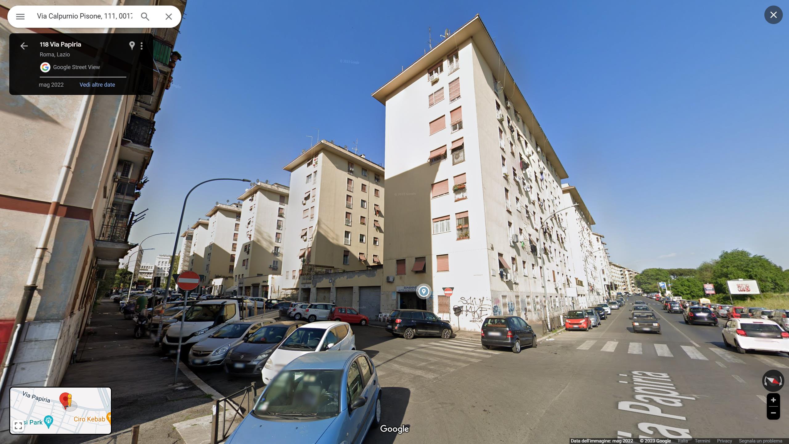Appartamento composto da tre vani, cucina abitabile, ripostiglio, bagno, corridoio ed un piccolo vano deposito nell'atrio. Identificativi Catastali [N.C.E.U.] Unità Residenziale cat. A/3 foglio 956 part. 305 sub 55. Sup. mq catastali 83. Lotto Libero, Piena Proprietà.