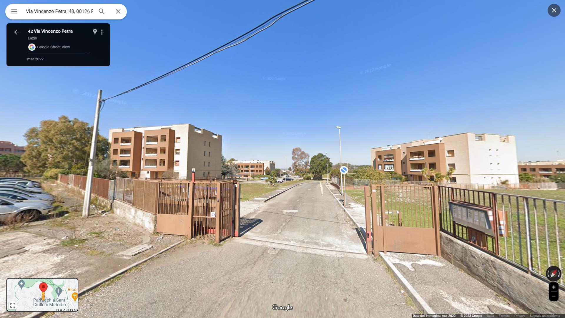 Appartamento composto da una zona ingresso, due vani, cucina abitabile, ripostiglio, bagno, corridoio, terrazzo e giardino + Posto auto scoperto n. 81 piano Terra. Identificativi Catastali [N.C.E.U.] Unità Residenziale cat. A/2 foglio 1104 part. 2445 sub 4 graffata part. 2256 sub 12 Unità Secondaria cat. C/6 foglio 1104 part. 2256 sub 118. Sup. mq catastali 99 mq catastali 11. Lotto Libero, Piena Proprietà.