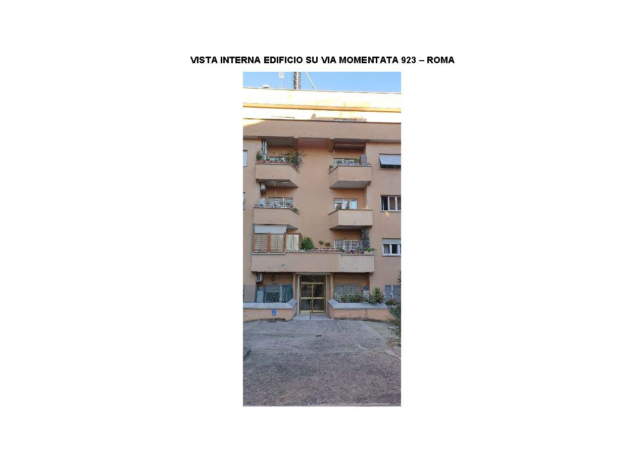 Laboratorio con bagno. Identificativi Catastali [N.C.E.U.] Unità Principale cat. C/3 foglio 274 part. 102 sub 19. Sup. mq (arr) mq catastali 296. Lotto libero.