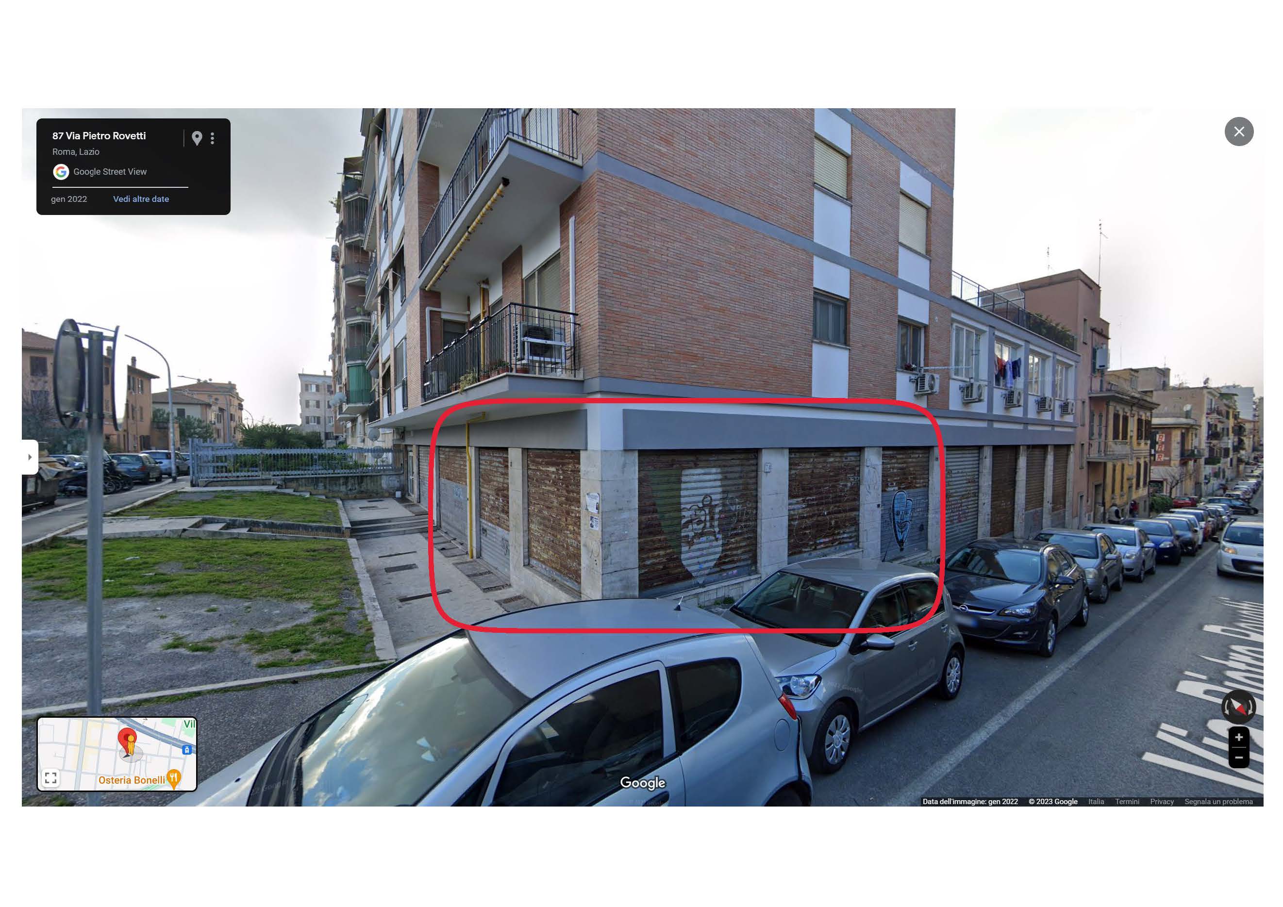 Unità al piano terra composta da locale di vendita diviso da tramezzatura provvisoria in cartongesso e un locale retrostante dove è situata la scala che porta al piano interrato adibito a sottonegozio/magazzino con servizio igienico. Identificativi Catastali [N.C.E.U.] Unità Commerciale cat. C/1 foglio 934 part. 719 sub 5. Sup. mq (arr) mq catastali 225. Lotto libero.