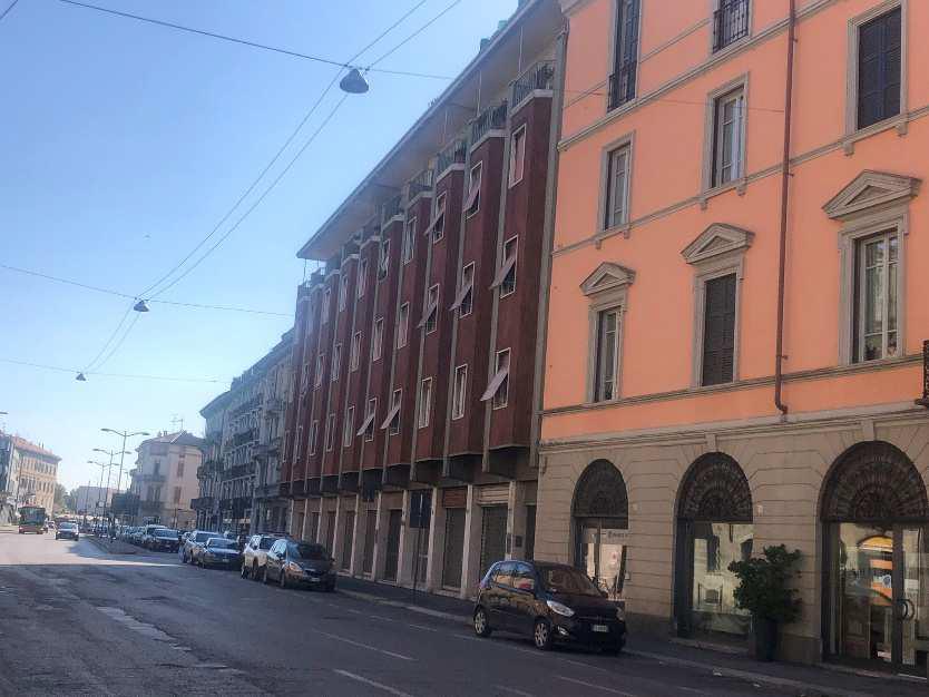 abitazione + 1 cantina soffitta pertinenziale. Identificativi catastali F.79 Mapp. 84 Sub 18. Sup. Mq catastali escluse aree scoperte (arr.) 128. Immobile libero, piena proprieta'.