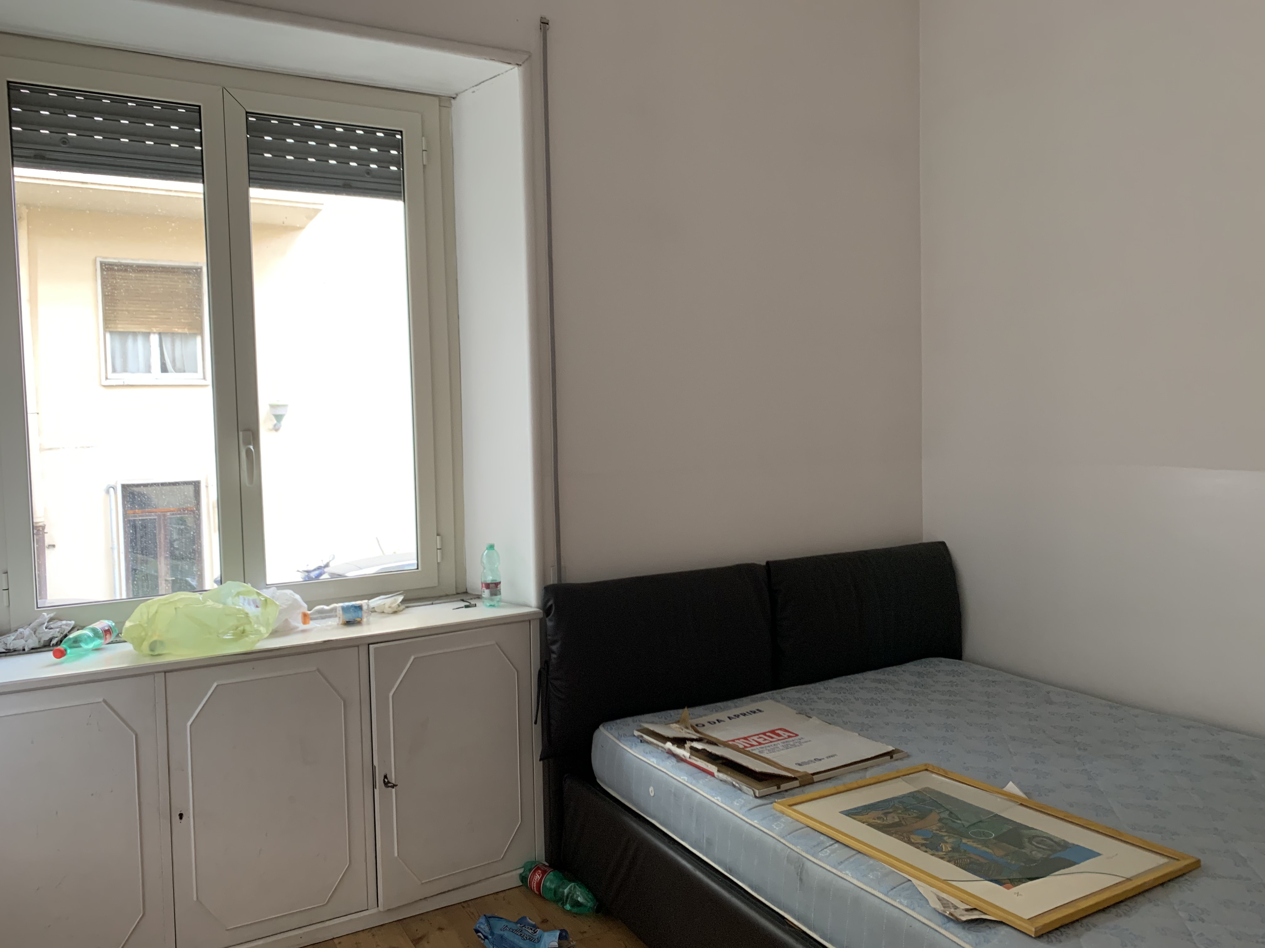 Abitazione int.1 di 7 vani con ascensore +  balcone. Dati catastali [N.C.E.U.]: cat.A/2, fg. 550, part. 5, sub. 501. Sup cat. 154. Piena proprietà lotto libero.
