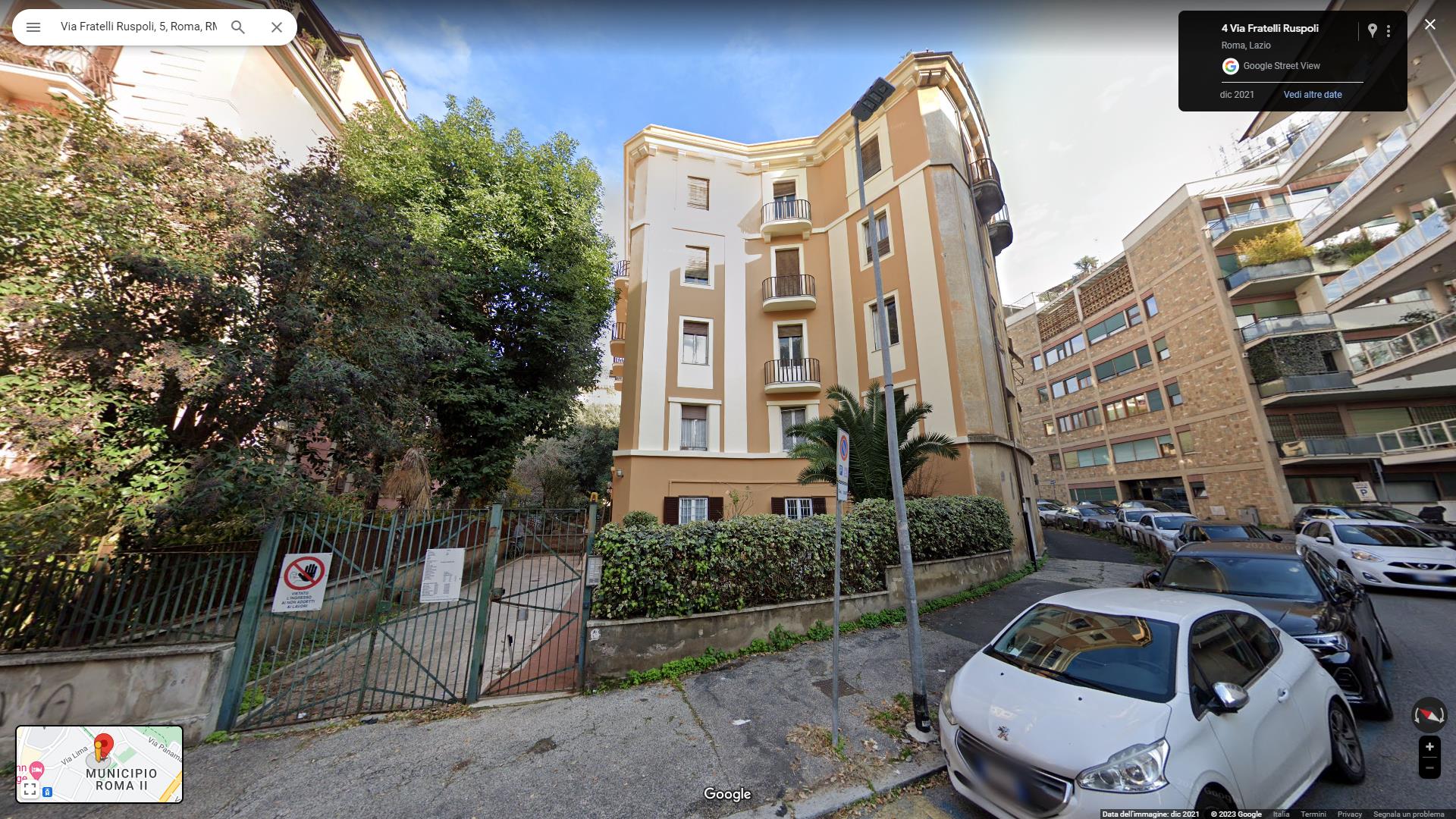 Appartamento al piano terra composto da: ingresso, corridoio, bagno, cucina, e due stanze. La planimetria catastale risulta conforme alla realtà dei luoghi. Id. catastali [N.C.E.U.] Unità Residenziale cat. A/2 foglio 544 part 218 sub 507. Sup. (arr) mq catastali 66