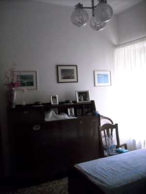 Abitazione in Gaeta (Latina) Via Della Breccia 9 (piano primo). Composto da: 3 camere, cucina, bagno + posto auto scoperto e 2 locali deposito ad uso esclusivo e 1 locale deposito ad uso comune . Identificativi [N.C.E.U.] Categoria Catastale A4 foglio 37 part. 54 sub. 21, con posto auto scoperto ad uso esclusivo al foglio 37 part. 54 sub. 13, deposito ad uso esclusivo al foglio 37 part. 54 sub. 18, deposito ad uso esclusivo al foglio 37 part. 54 sub. 19 e deposito ad uso comune (millesimi di proprietà 250) al foglio 37 part. 54 sub. 16. Mq 84. Libero. Piena proprietà.