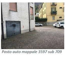 Ufficio posto al piano primo, composto da ingresso, corridoio, tre vani, bagno con antibagno e balcone. I vani con affaccio su viale Masia sono provvisti di ampie vetrate, conferendo complessivamente al bene un'ottima luminosità. Altezza interna pari a 3,00 m. Stato manutentivo scadente + Locale di deposito al civico 53 piano 7 sottotetto int. 52. Pianta rettangolare e altezza interna di 2,50 m. Posto auto scoperto al civico 53 piano terra numero 2 sito nel cortile comune. Pavimentazione in porfido, dotato di dissuasore a sbarra. Id. cat. [N.C.E.U.] Un. Pr. cat. A/10 sez. BOR fg 5 part. 3597 sub 9 , Un. Sec. cat. C/2 sez. BOR fg 5 part. 3598 sub 17 , Un. Sec. cat. C/6 sez. BOR fg 5 part. 3597 sub 709. Sup. (arr.) mq cat 75 , mq cat 5 , mq cat 10