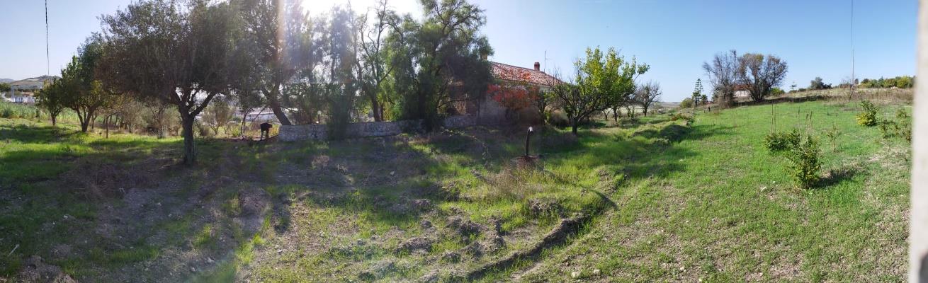 Appezzamento terreno (33.820 mq.) con fabbricato rurale (320 mq.). Sup mq (arr) 34140. Lotto Libero. Piena proprietà