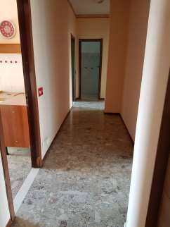 Appartamento + Box (C.so Torino, 78). Cantina. Sup. 114 m² + 13 m². Lotto Libero. Piena Proprietà