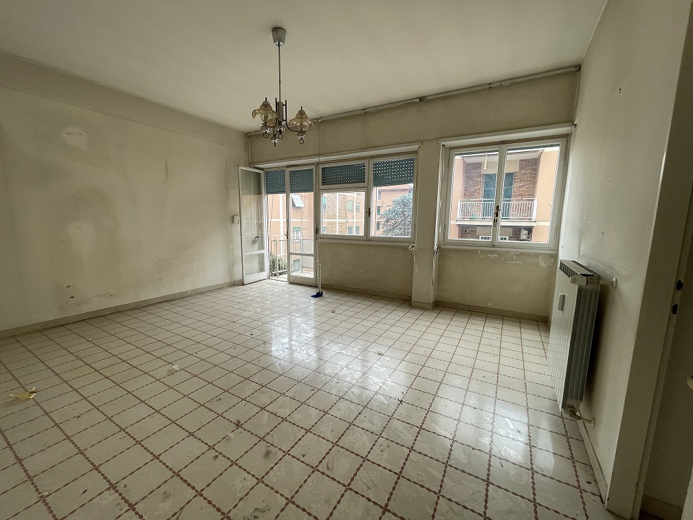 APPARTAMENTO INT.18 DI 3 VANI CON ASCENSORE; BALCONI. Dati catastali [N.C.E.U.] cat.A/3, fg.839, part.9, sub.36. Sup. cat. 52 mq. Piena proprietà lotto libero.
