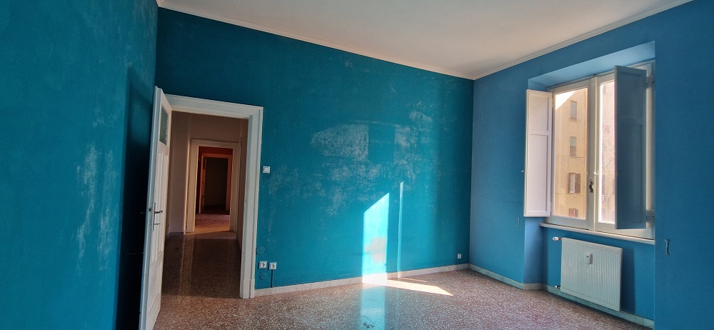 APPARTAMENTO INT.29 DI 4,5 VANI CON ASCENSORE. Dati catastali [N.C.E.U.] cat.A/4, fg.454, part.33, sub.152. Sup. cat. 73 mq. Piena proprietà lotto libero.