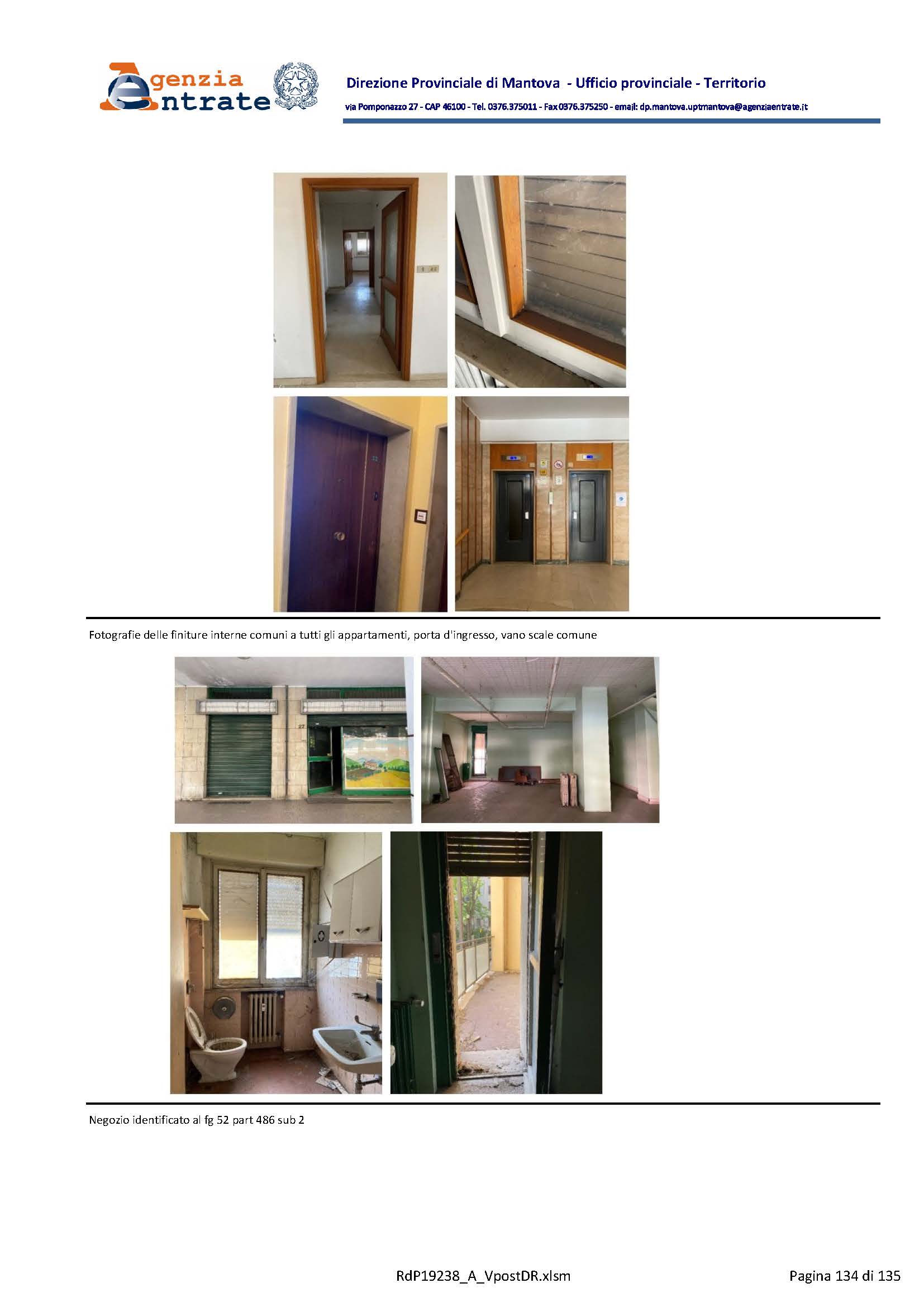 Appartamento posto al piano ottavo con cantina pertinenziale n. 31 al piano seminterrato. Ingresso, corridoio, soggiorno, cucina, due camere da letto, bagno e piccola terrazza (h 2,95 m). L’unità presenta serramenti esterni lignei con vetro semplice, sistema di oscuramento in persiane avvolgibili in legno, serramenti interni lignei, pavimentazione del soggiorno in pietra, della cucina e dei bagni in piastrelle di graniglia o ceramica, della zona notte in parquet. Il rivestimento del bagno e della cucina in piastrelle di ceramica. Le terrazze in piastrelle ceramiche. L’unità presenta finiture di tipo economico; considerando la tipologia costruttiva economica presenta stato manutentivo normale. ID cat. Unità Res cat. A/2 foglio 52 part. 488 sub 32. Sup. mq 93. Libero. Piena Proprietà