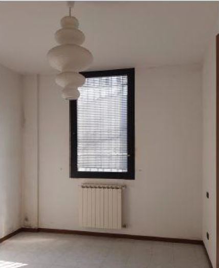 Appartamento un locale + a.c.+ servizi semplici. Id. cat. F. 3 Mapp.436 Sub. 17. Sup. mq 60. LIBERO. PIENA PROPRIETA'