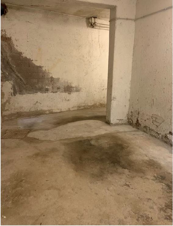 Cantina soffitta commerciale. Id. cat. F. 584 part. 74 sub 505. Sup. mq 25. LIBERO. PIENA PROPRIETA'