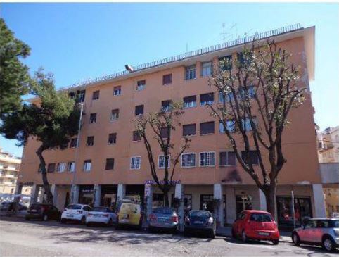 Appartamento 3 locali + servizi semplici. Id. cat. F. 1099 Mapp.3 Sub. 33. Sup. mq 63. LOCATO. PIENA PROPRIETA'