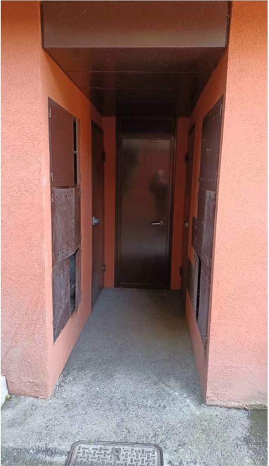 Cantina soffitta commerciale. Id. cat. F.1 Mapp. 301 Sub 8. Sup. mq 3. LIBERO. PIENA PROPRIETA'