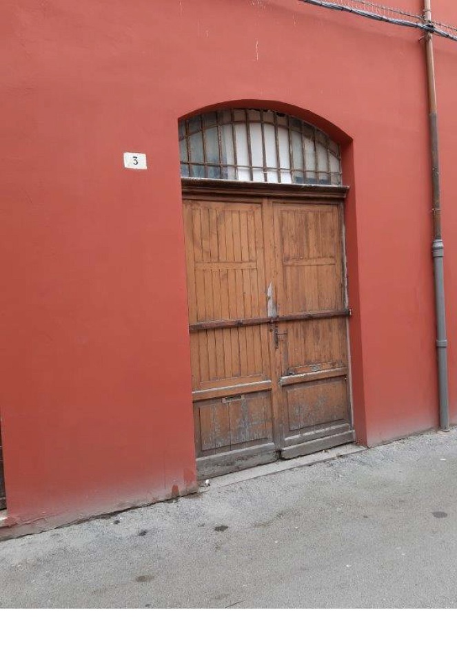 Cantina soffitta commerciale. Id. cat. F.178 Mapp.285 Sub.1. Sup. mq 21. LIBERO. PIENA PROPRIETA'