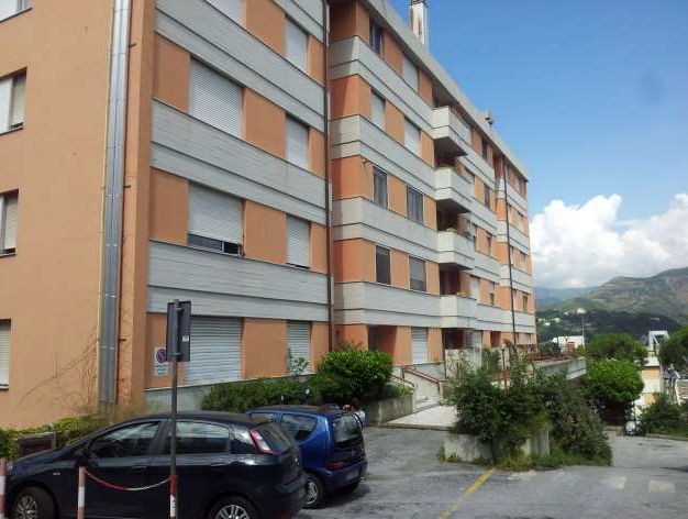 Cantina soffitta commerciale. Id. cat. F.38 Mapp. 1410 Sub 43. Sup. mq 30. LIBERO. PIENA PROPRIETA'