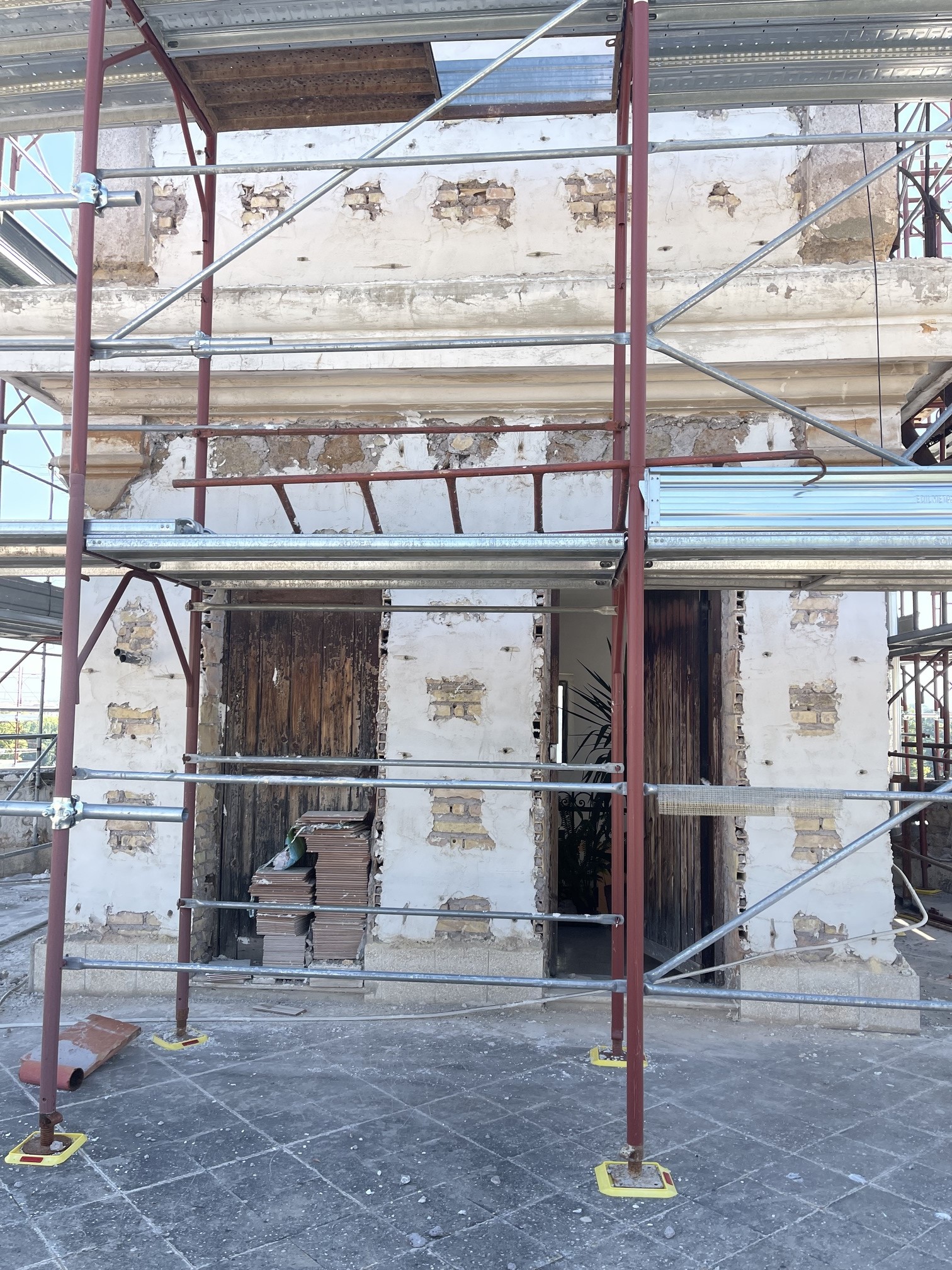 LOCALE DEPOSITO/MAGAZZINO. Sup. catastale 34 mq. Lotto Libero.