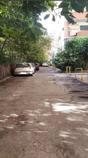 Posto auto coperto con accesso da via Pieve Fosciana 69/E, piano terra, interno 24, facilmente accessibile senza manovre laboriose. Id. cat. Unità Secondaria cat. C/6 foglio 812 part. 292 sub 503. Sup. 17 mq catastali. Libero. Piena proprietà.