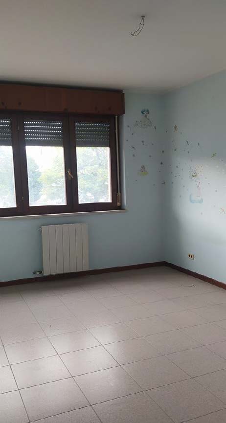 Ufficio al piano primo composto da 4 vani, disimpegno, 2 servizi, 2 balconi. Box auto piano S1 via Licata 22 in autorimessa interrata condominiale. Id. cat. Unità Principale cat. A/10 foglio 202 part. 357 sub 13, Unità Secondaria cat. C/6 foglio 202 part. 357 sub 91. Sup. MQ (arr.) mq catastali 82, mq catastali 16. Libero. Piena Proprietà.