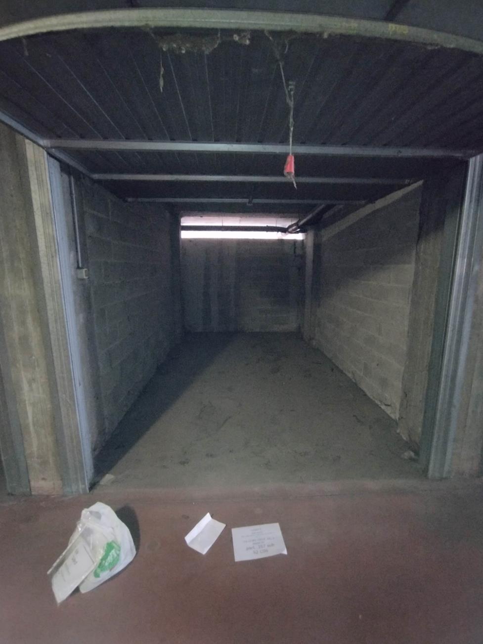 Ufficio al piano primo composto da ingresso, 2 vani, 1 servizio 1 balcone e un vano accessorio al piano terra collegato con scala interna. Box auto piano S1 via Licata 22 in autorimessa interrata condominiale. Id. cat. Unità Principale cat. A/10 foglio 202 part. 357 sub 14, Unità Secondaria cat. C/6 foglio 202 part. 357 sub 92. Sup. MQ (arr.) mq catastali 100, mq catastali 18. Libero. Piena Proprietà.